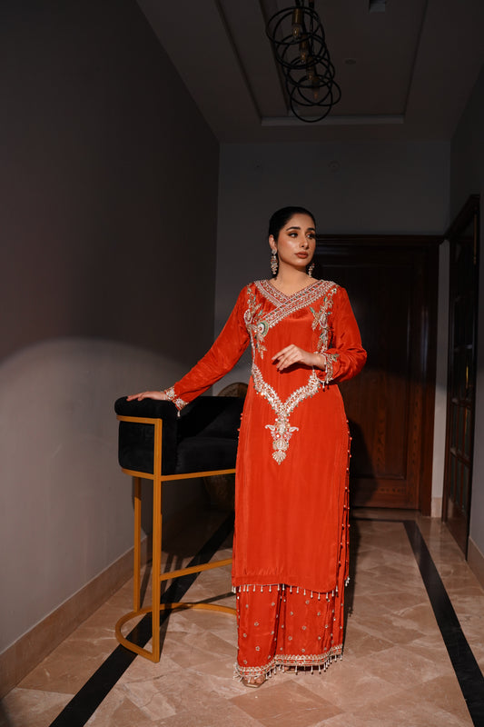 Rang-e-Resham – The Essence of Elegance